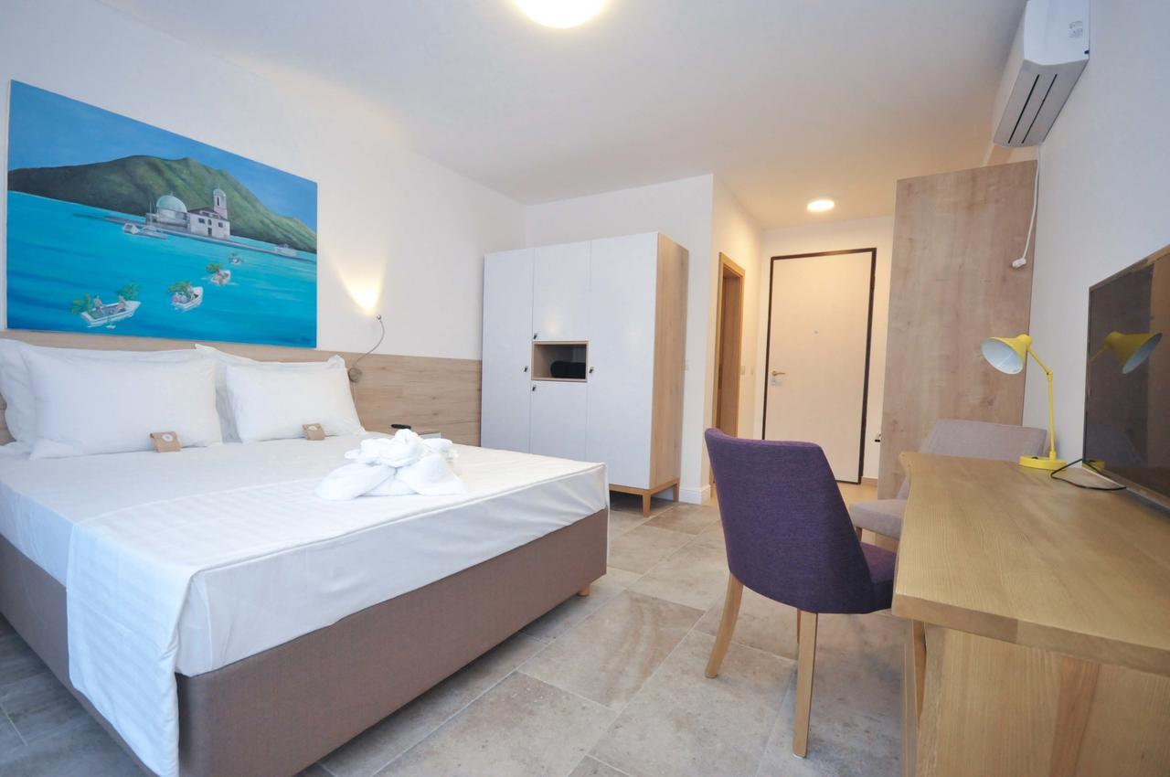 Corso Levante Luxury Suites Petrovac na moru Exterior foto