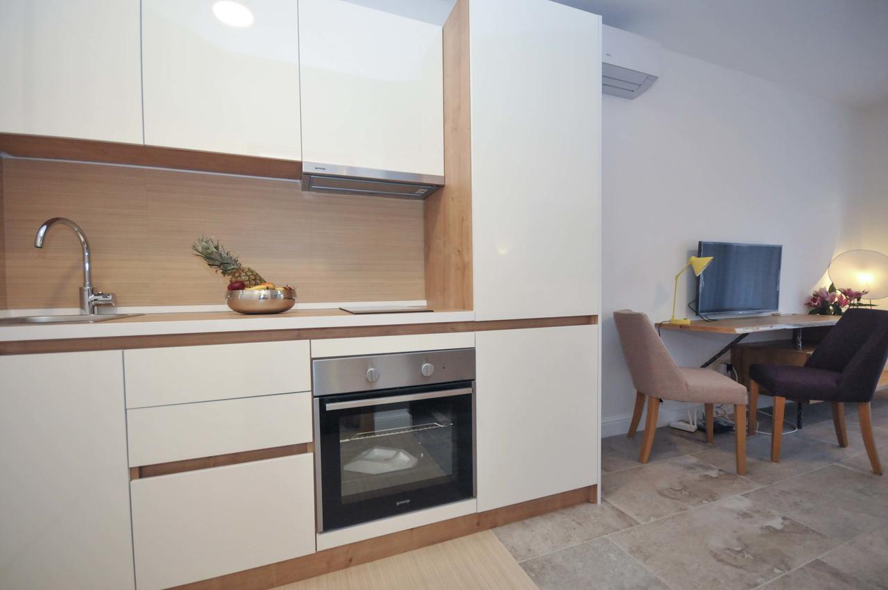Corso Levante Luxury Suites Petrovac na moru Exterior foto