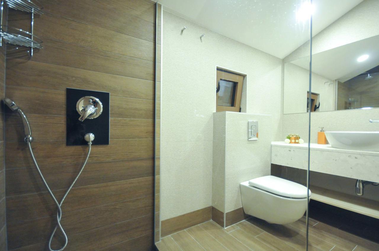Corso Levante Luxury Suites Petrovac na moru Exterior foto