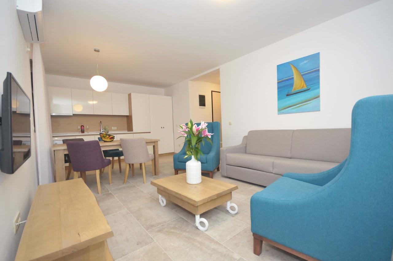 Corso Levante Luxury Suites Petrovac na moru Exterior foto
