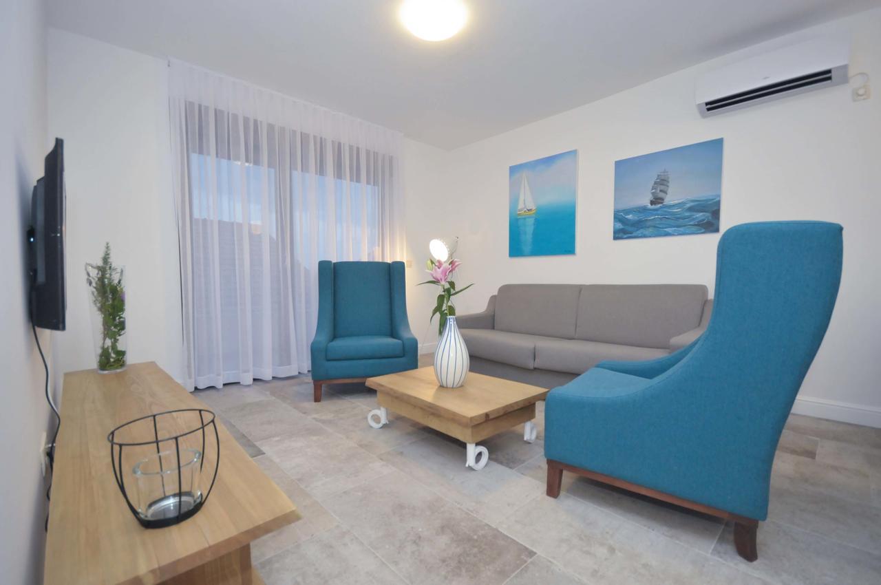 Corso Levante Luxury Suites Petrovac na moru Exterior foto