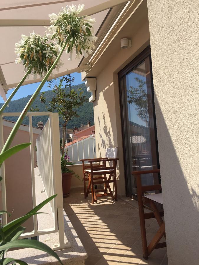 Corso Levante Luxury Suites Petrovac na moru Exterior foto