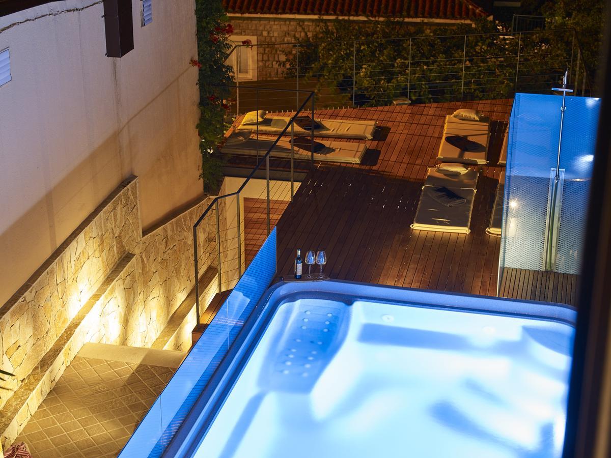Corso Levante Luxury Suites Petrovac na moru Exterior foto